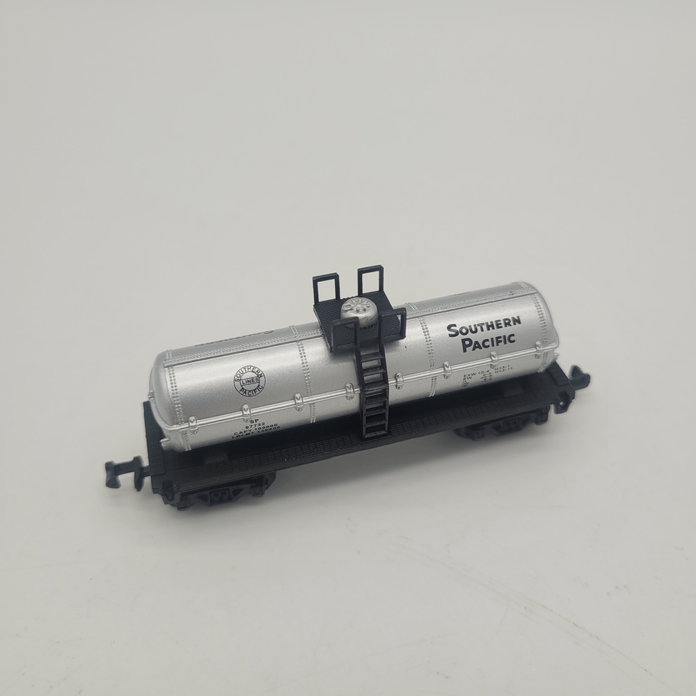 Southern Pacific Tank Car Model - Picture 2 of 9